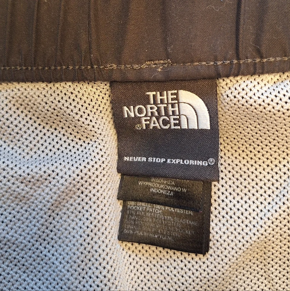 The North Face Black Swim Shorts - Picture 10 of 16